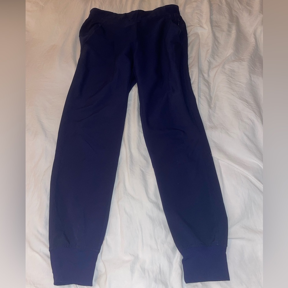 Lululemon joggers, size 4